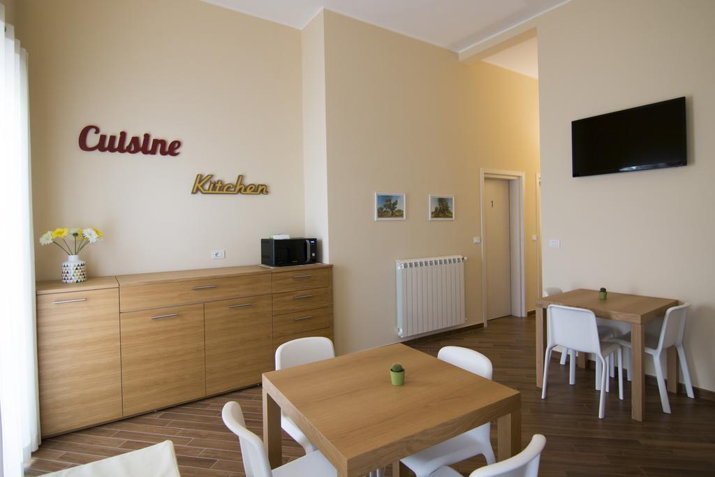Golden House Hotel Месане Екстериор снимка